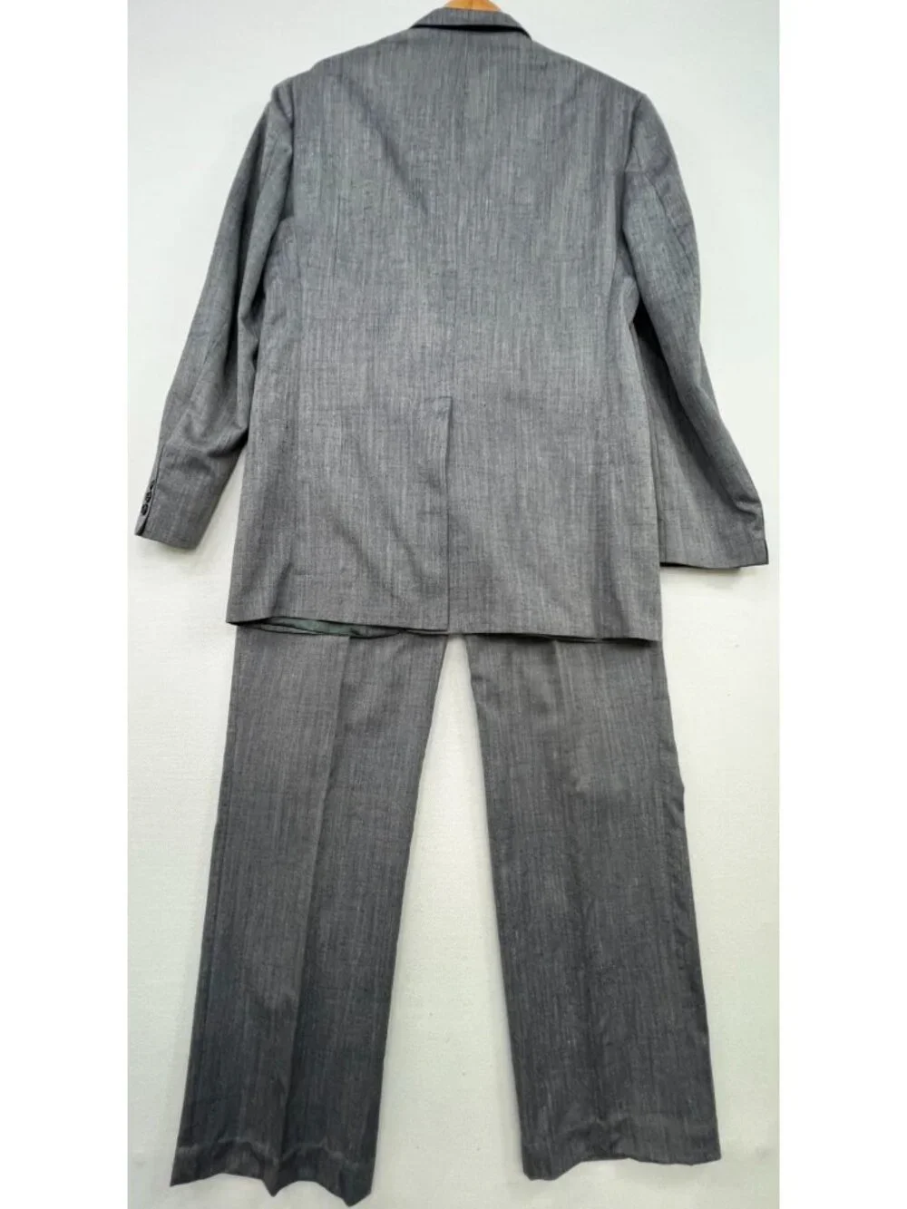 Parkworth Clothes Men's Two-Piece Suit 2 Button Blazer Pleated Pants Sz 42L Gray